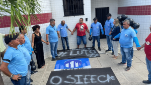 Porteiro não é só “quem abre o portão”. É quem coloca o corpo na frente do risco todos os dias.